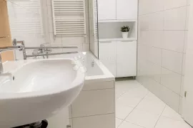 DARWINOVA, ČETVEROSOBAN STAN SA 2 GPM, Zagreb, Flat