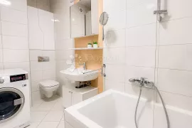 DARWINOVA, ČETVEROSOBAN STAN SA 2 GPM, Zagreb, Flat