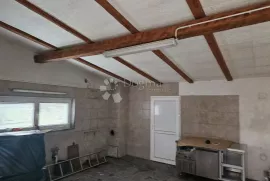 VRATA-FUŽINE 318,70m2, Fužine, House