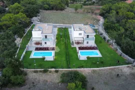 ŠIBENIK/DUBRAVA- LUKSUZNA VILLA U PRIRODI - PRILIKA!!!, Šibenik - Okolica, House