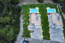 ŠIBENIK/DUBRAVA- LUKSUZNA VILLA U PRIRODI - PRILIKA!!!, Šibenik - Okolica, House