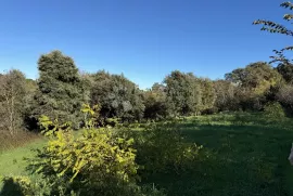 Građevinsko zemljište s građevinskom dozvolom, Medulin, Земля