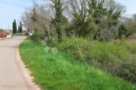 Prodaja zemljišta kombinirane namjene Marčana, Marčana, Terreno