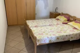 Stan u Vodicama u blizini mora, Vodice, Apartamento