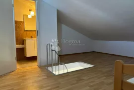 Dvoetažni apartman u zaleđu Malinske, Malinska-Dubašnica, Appartement