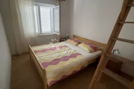 Stan u Vodicama s prekrasnim pogledom na more, Vodice, Apartamento