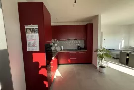 PULA, NOVOGRADNJA, 71 m² s balkonom, Pula, Daire