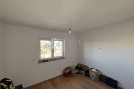 PULA, NOVOGRADNJA, 71 m² s balkonom, Pula, Daire