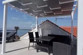 Mediteranska kuća uz more, Privlaka, Σπίτι