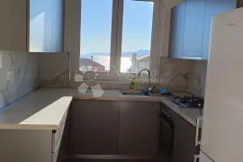 Rijeka, Srdoči stan sa 3 spavaće sobe i garažom, prodaja, Rijeka, Appartment