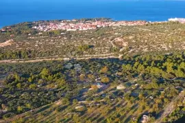 POLJOPRIVREDNO ZEMLJIŠTE S POGLEDOM NA SUPETAR, BRAČ, Supetar, Land