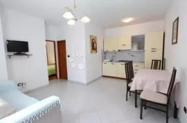 Kuća sa apartmanima, Rovinj, Famiglia