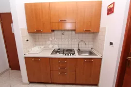 Kuća sa apartmanima, Rovinj, Famiglia