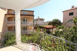 Kuća sa apartmanima, Rovinj, Famiglia