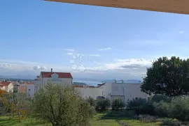 VODICE - S5 DVOETAŽNI PENTHOUSE NA 1. I 2. KATU S VRTOM I KROVNOM TERASOM, 159,01 m2 NETTO, Vodice, Appartment