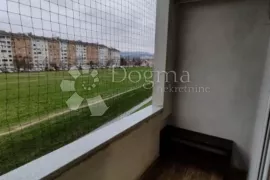 Srednjaci - maksimalno iskorišten tlocrt, 71m2, peterosoban stan, Zagreb, Flat