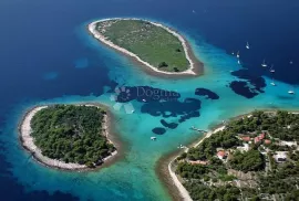 Poljoprivredno Zemljište Drvenik, Trogir - Okolica, Terrain