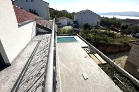 PRILIKA!! Villa Jadranovo sa prekrasnim pogledom, Crikvenica, Kuća