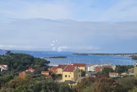 VILA SA UMIRUJUĆIM POGLEDOM, Pakoštane, Famiglia