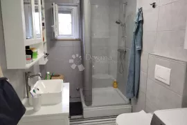 Prekrasan apartman blizu mors, Novi Vinodolski, Flat