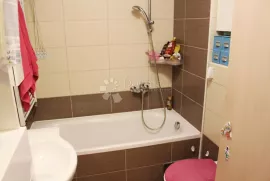 SESVETE, SLATKI MALI STAN S PARKIRNIM MJESTOM, Zagreb, Flat