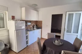 Šibenik/Zablaće- Jedinstveni kompleks uz more: Apartmanske kuće s teniskim terenom i bazenima, Šibenik - Okolica, Casa