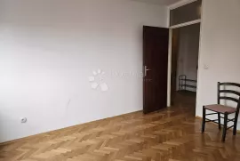 Stan na odličnoj lokaciji!, Zagreb, Flat