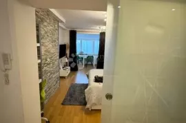 Iznajmljuje se ljupki stan sa pogledom na more, Kostrena, Appartment