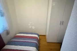 Iznajmljuje se ljupki stan sa pogledom na more, Kostrena, Appartment