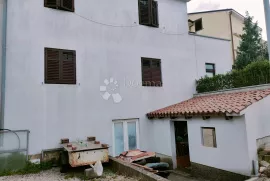 Apartmanska kuća u Rovinju, Rovinj, Ev