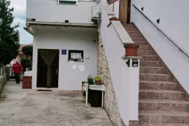 Apartmanska kuća u Rovinju, Rovinj, Haus