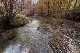 PRODAJE SE POLJOPRIVREDNO ZEMLJIŠTE 3000 m2 PODNO VELEBITA, Gospić - Okolica, Terrain