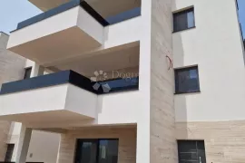 VIR LUKSUZNI APARTMAN CENTAR PLAŽA JADRO ZGRADA A PRIZEMLJE, Vir, Appartement