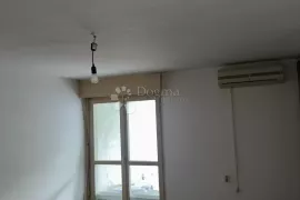 Trstenik stan, vrt i terasa, Split, Appartement