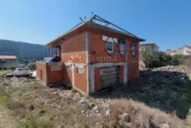 Fantastično Zemljište na odlićnoj lokaciji sa kućom u rohbau izgradnji, Šibenik - Okolica, Casa