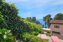 Atraktivni apartman za najam u srcu Opatije, Opatija, Apartamento