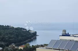 Stan na vrhunskoj lokaciji u Puli, samo 500 m od plaže, Pula, Appartment