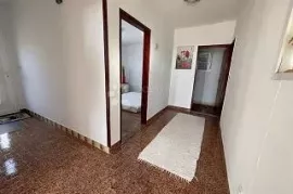 Prodajemo nekretninu s potencijalom, Rijeka, Apartamento