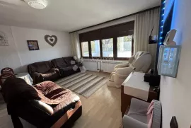 LIČKO CERJE KUĆA SA 2 POMOĆNA OBJEKTA + 10000m2 ZEMLJIŠTA, Lovinac, House