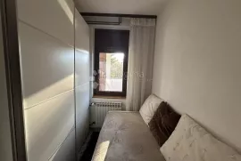 LIČKO CERJE KUĆA SA 2 POMOĆNA OBJEKTA + 10000m2 ZEMLJIŠTA, Lovinac, House