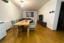 Vrhunski stan u centru na odličnoj lokaciji, Varaždin, Apartamento