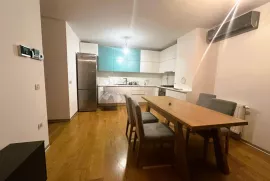 Vrhunski stan u centru na odličnoj lokaciji, Varaždin, Apartamento