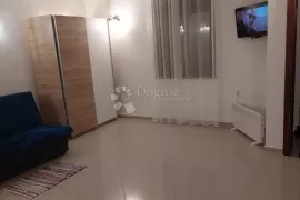 SUPER PRILIKA - KUĆA S DVA APARTMANA, Varaždinske Toplice, Haus