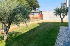 Umag, prekrasna i moderna vila 400 metara od mora, Umag, Famiglia