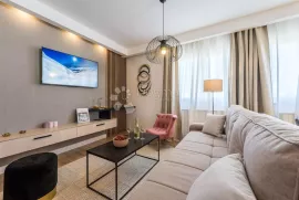 PREKRASAN PENTHOUSE -s terasom od 34m2!!, Zagreb, Appartement