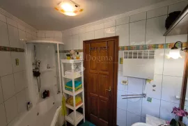 Stan s pogledom na more,3 spavaće 78m2, Ližnjan, Appartamento