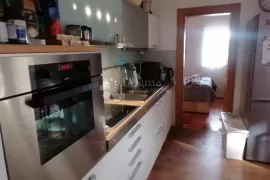 EKSKLUZIVNA NEKRETNINA, Mošćenička Draga, Apartamento