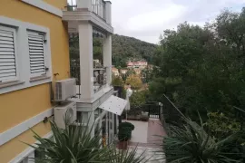 EKSKLUZIVNA NEKRETNINA, Mošćenička Draga, Apartamento