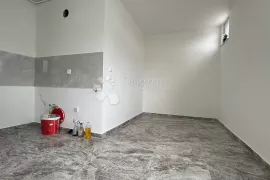 Renoviran stan s mogućnošću dodatne sobe - Vidikovac., Pula, Appartment