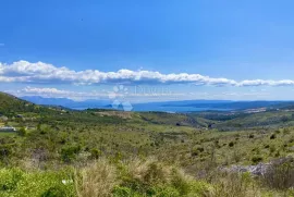 Ugostiteljski kompleks s pogledom na more na parceli od 5841 m2, Trogir - Okolica, Commercial property